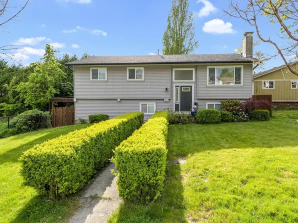 5707 184th St, Surrey, BC V3S 4N1