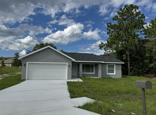 24 Malauka Loop Pl, Ocklawaha, FL 32179