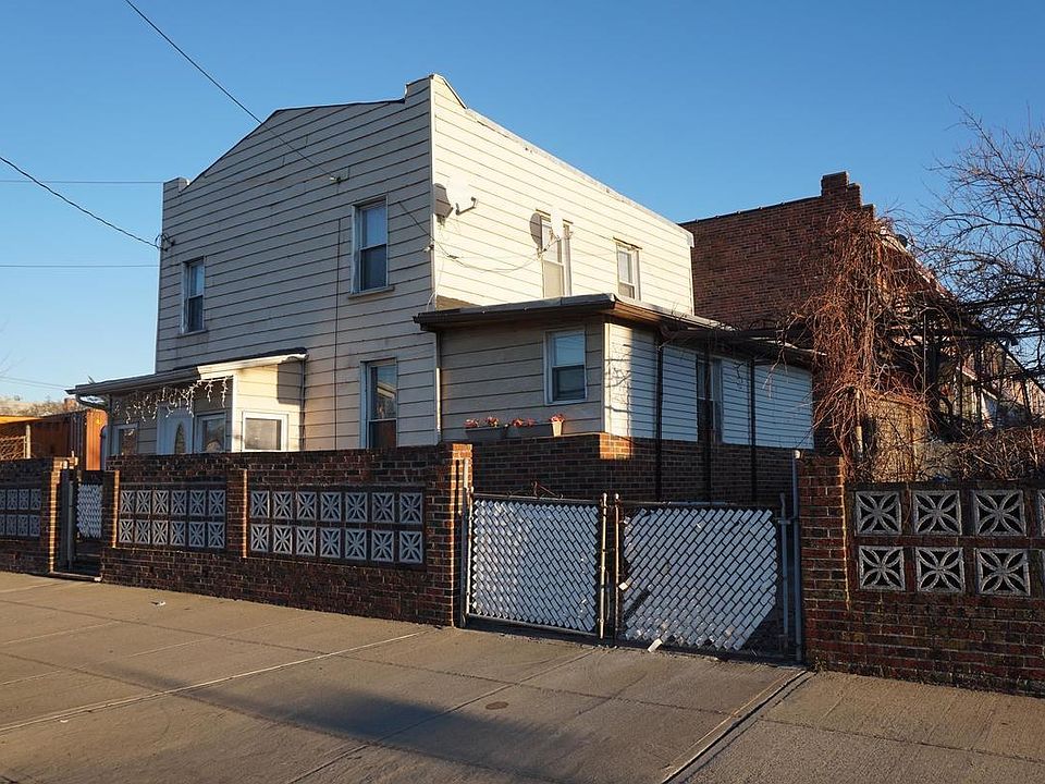 1st image of 853 E 93rd St