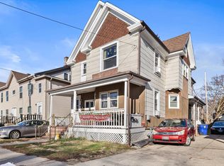 1112 61st St, Kenosha, WI 53143