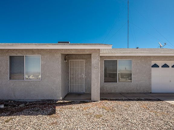 5th image of 990 Bluebird Dr