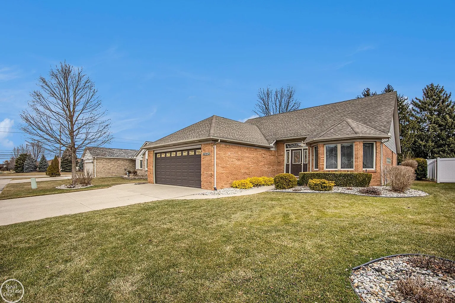 46952 Park Lane Ct photo 1
