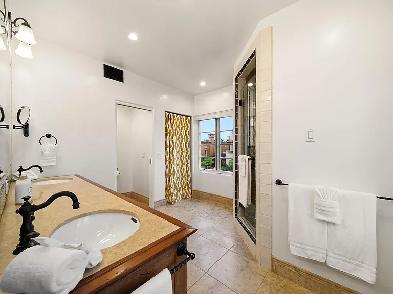 7344 Olivetas Ave — Photo 35