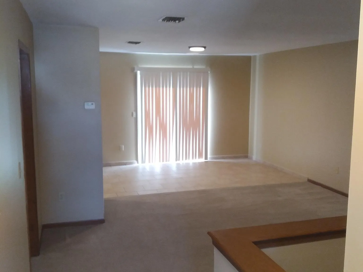 3 bed, 2000 sqft, $1,550 — Photo 2