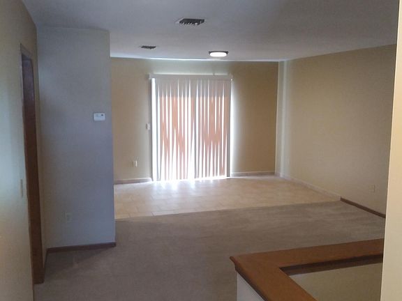 2nd image of 1833 N Winstead Ct