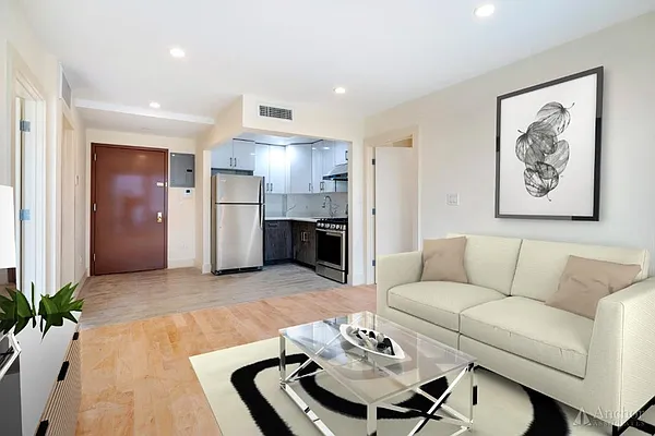 Rented by Anchor Associates | media 17