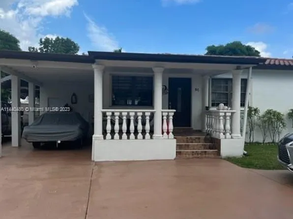 61 E 61st St, Hialeah, FL 33013