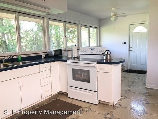4th image of 1197 E Walnut St APT 1
