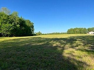 2nd image of 4889 Hancock Rd