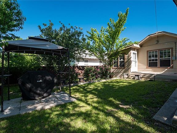 4th image of 2834 Gladstone Dr