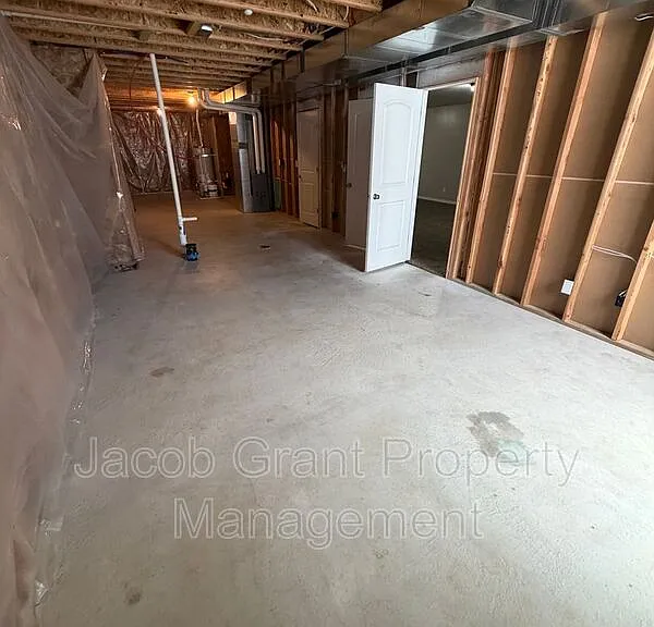 2825 N Sunlight Dr — Photo 13