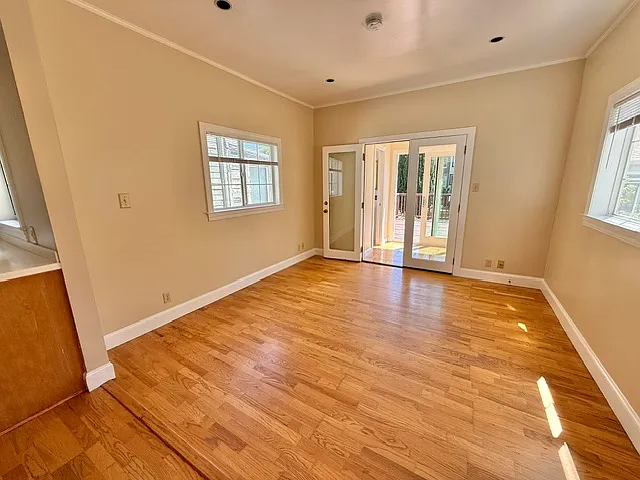 458 21st Ave — Photo 30