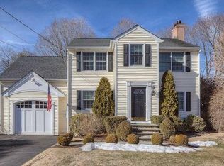 7 Honeysuckle Dr, Norwalk, CT 06851