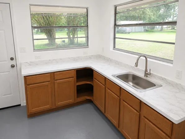 8010 SE Us Highway 301 #5C, Hawthorne, FL 32640