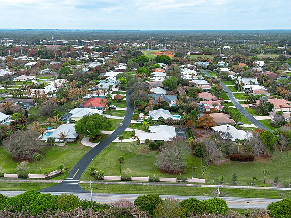 5th image of 8571 SE Quail Ridge Way