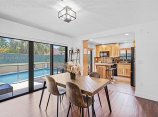 1030 NE 202nd Ter, Miami, FL 33179