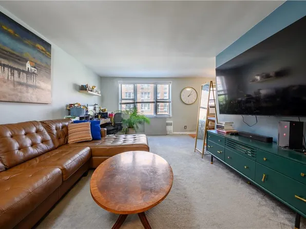 3 Sadore Lane #3K, Yonkers, NY 10710