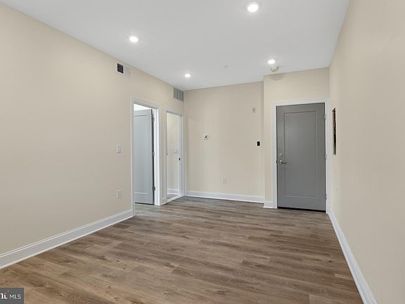 4th image of 511 Gorgas Ln #C