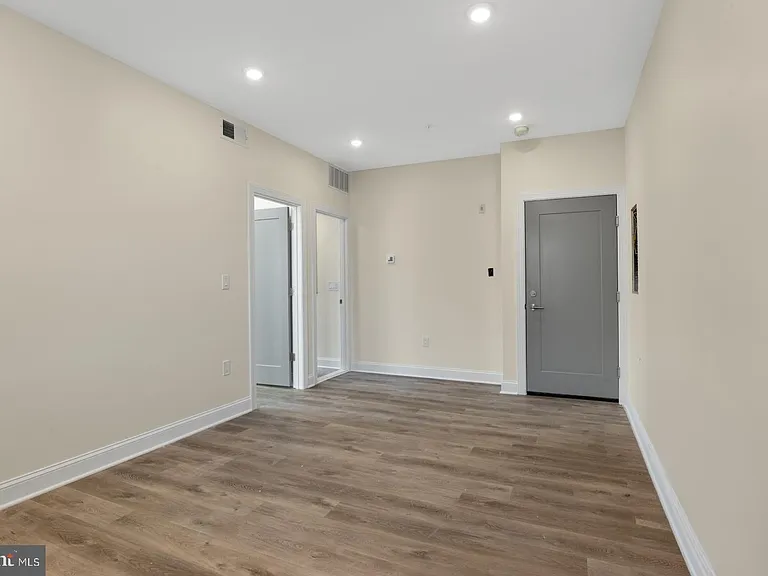 511 Gorgas Ln #C — Photo 4