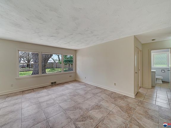 5th image of 4921 W Benton St
