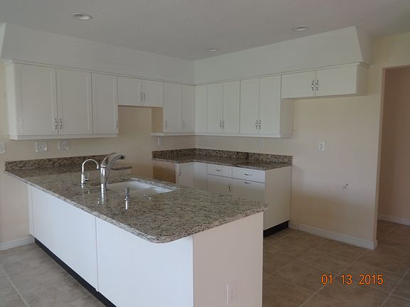 4th image of 801 Black Duck Dr