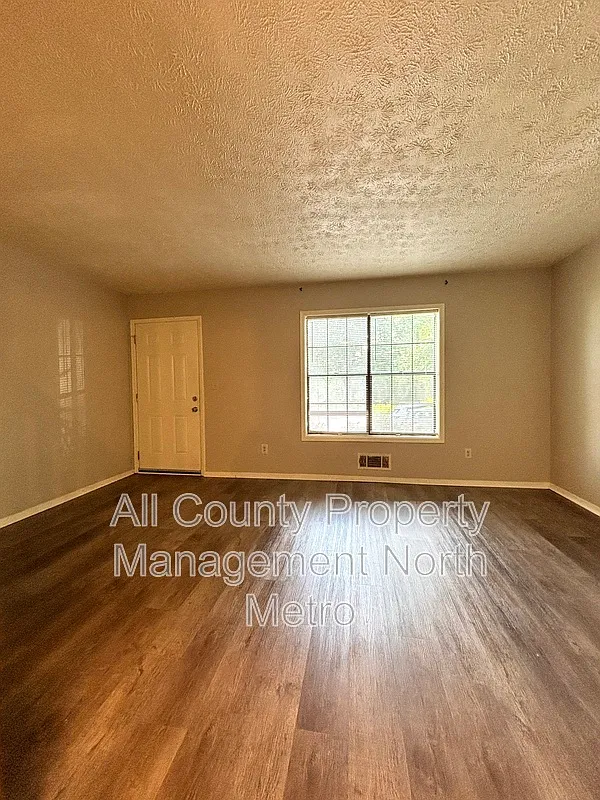 Highpoint Landing — Photo 4