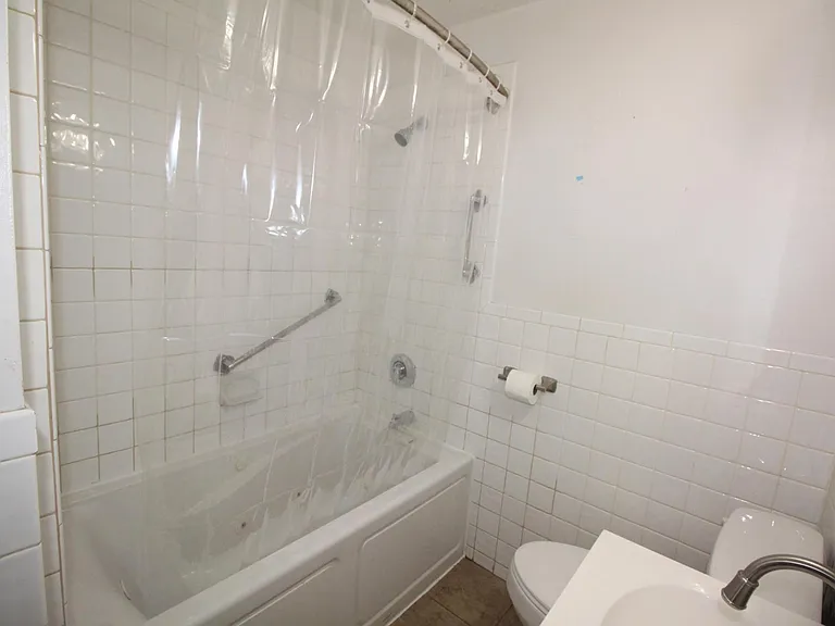 83 Devon St #1 — Photo 13