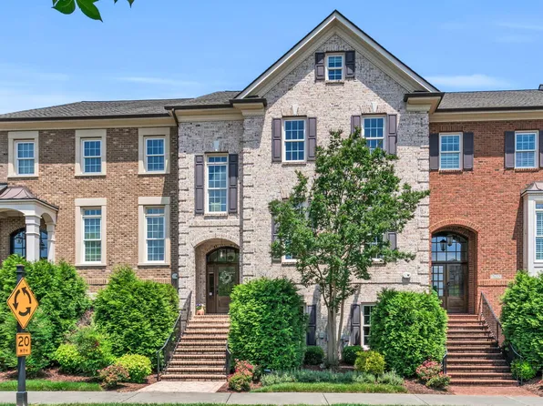 7624 McCrimmon Pkwy, Cary, NC 27519