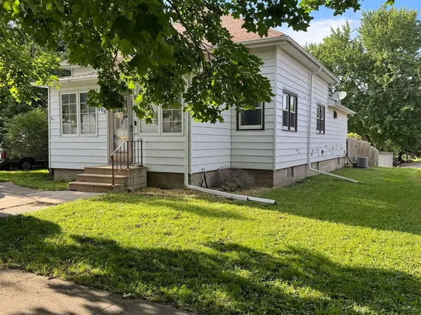 306 4th Ave, Livermore, IA 50558
