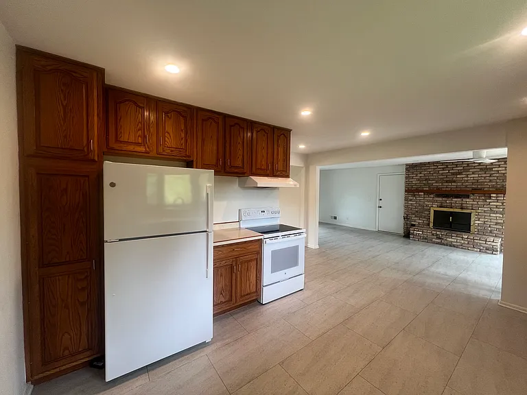 8507 Penn Cir — Photo 8