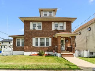 61 Teaneck Rd, Ridgefield Park, NJ 07660