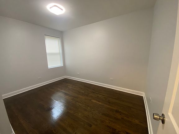 4th image of 1320 S Karlov Ave APT 1