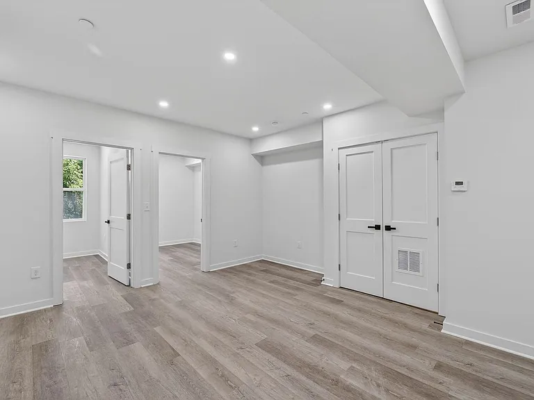1321 Anacostia Rd SE — Photo 41