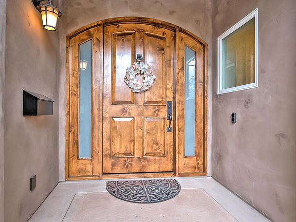 2nd image of 16480 Oleander Ave