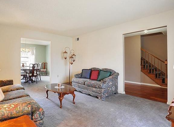 4th image of 1560 Alison Dr