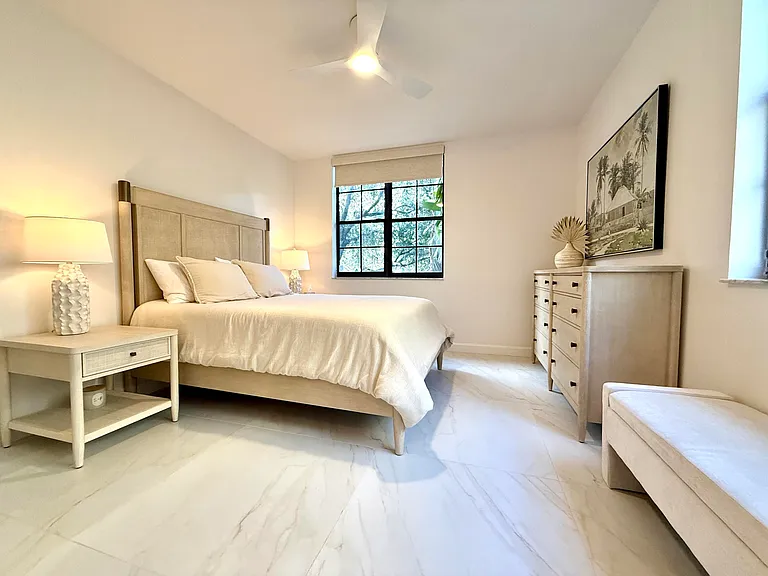 780 Sapodilla Ave #207 — Photo 13