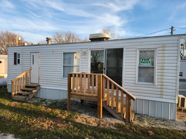 700 W Rogers St Unit 18, Clinton, MO 64735