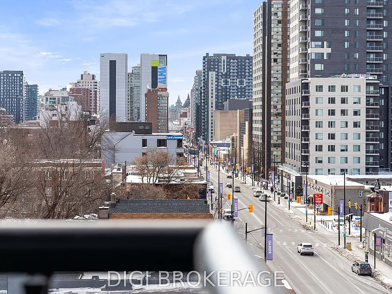 560 Rideau St #704 — Photo 31