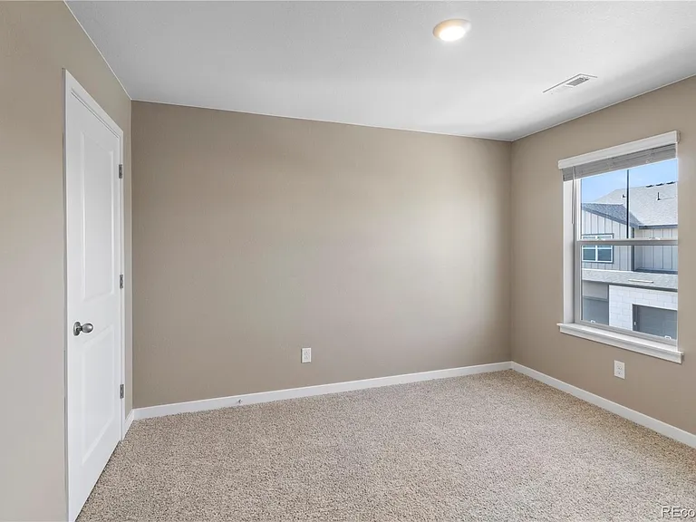 827 N Quatar St — Photo 21