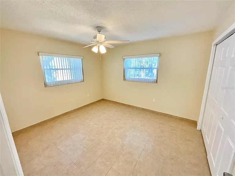 3127 Corona Dr — Photo 11