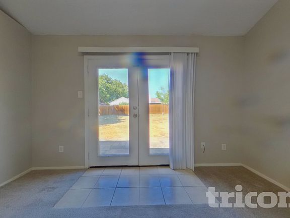 4th image of 3913 Bigleaf Ln