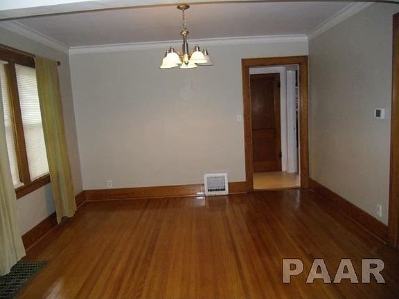 3rd image of 2407 W Barker Ave