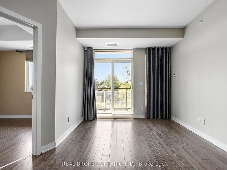 3560 Saint Clair Ave E #323 — Photo 11
