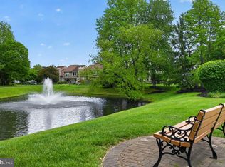 63 Kettlebrook Dr, Mount Laurel, NJ 08054
