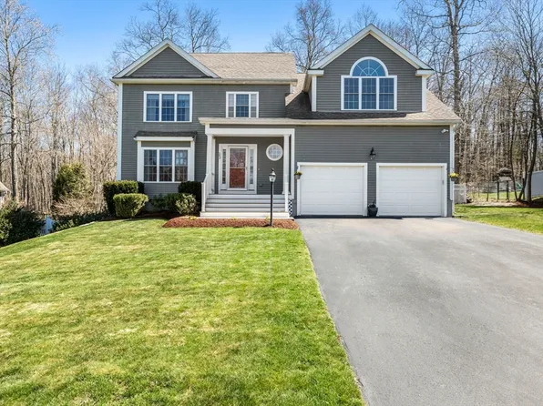 302 Samuel Dr, Northbridge, MA 01534