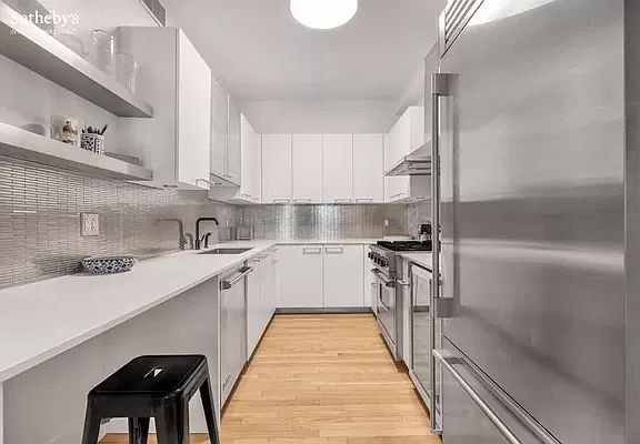 4th image of 120 E 29th St APT 3B