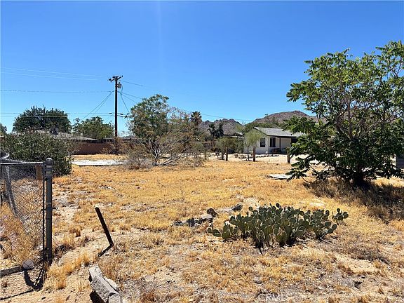 4th image of 62027 Valley View Cir #10