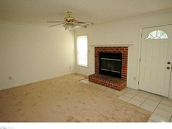 2nd image of 3813 Buckhorn Pl