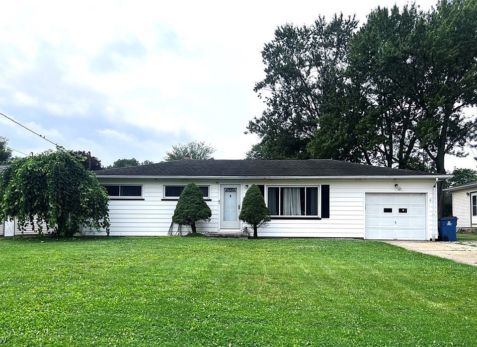 1st image of 962 Adrian Cir