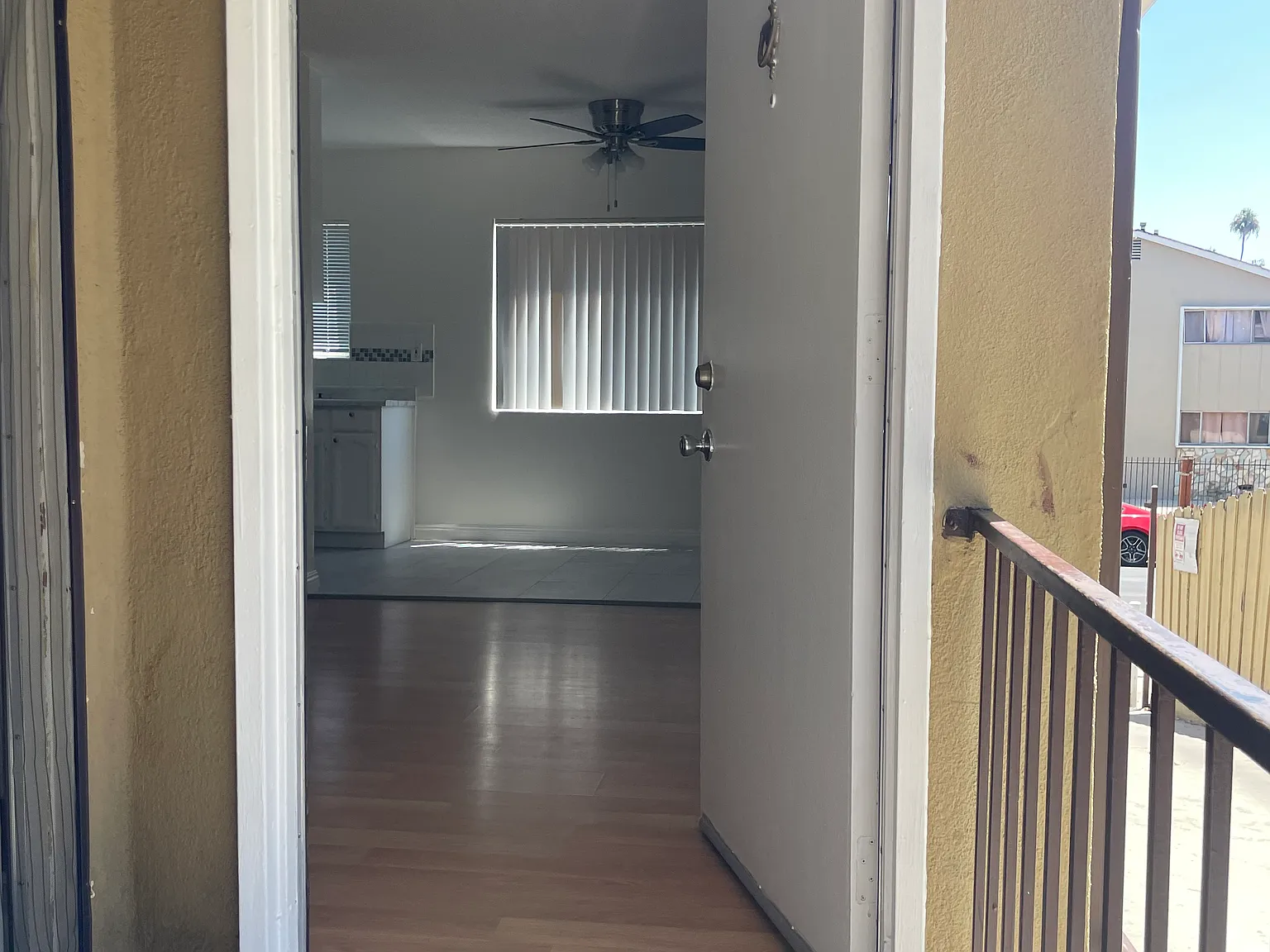 1 bed, 650 sqft, $1,800 — Photo 4